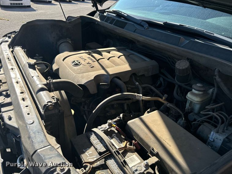 image for item OM9010 2007 Toyota Tundra  Double Cab pickup truck