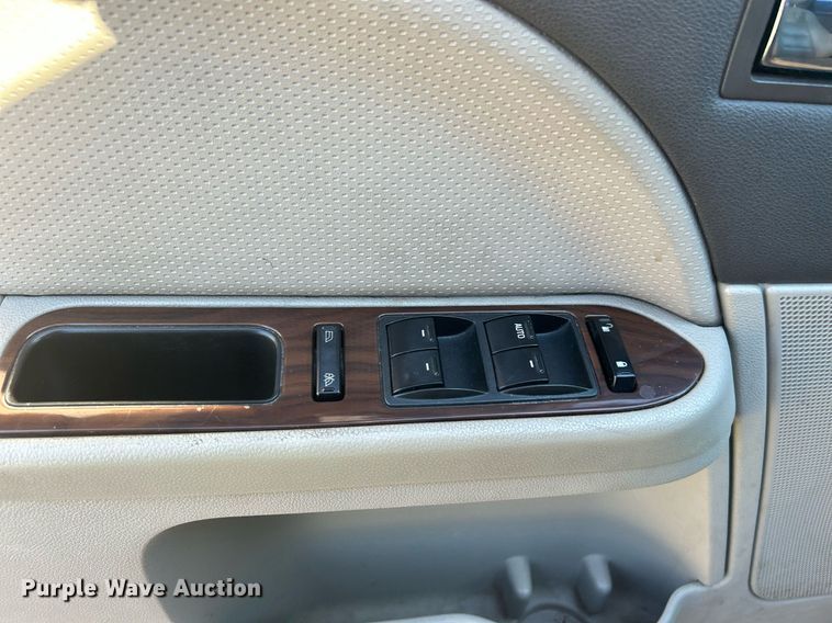 image for item OM9013 2008 Ford Taurus