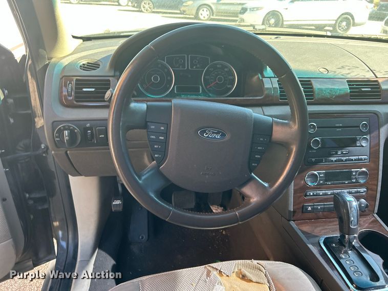 image for item OM9013 2008 Ford Taurus