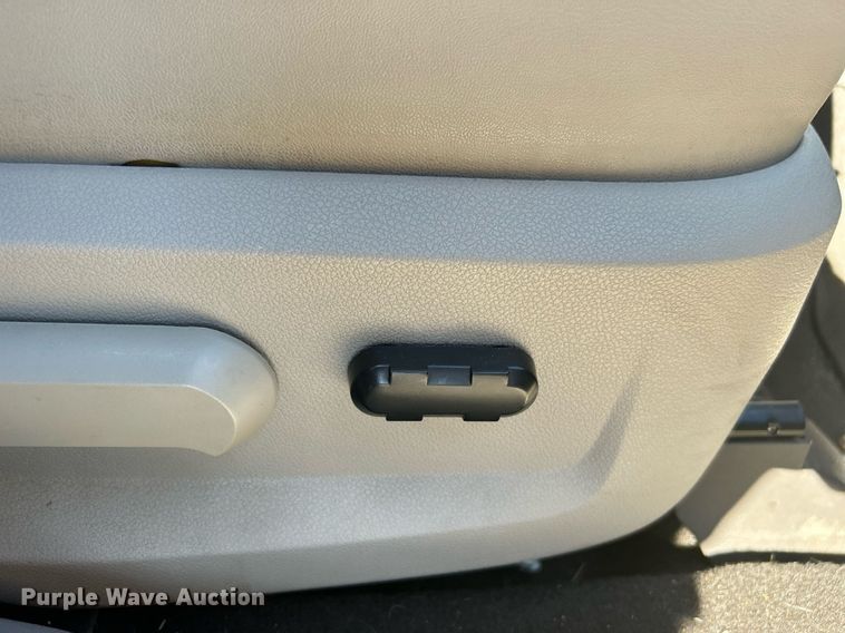 image for item OM9013 2008 Ford Taurus