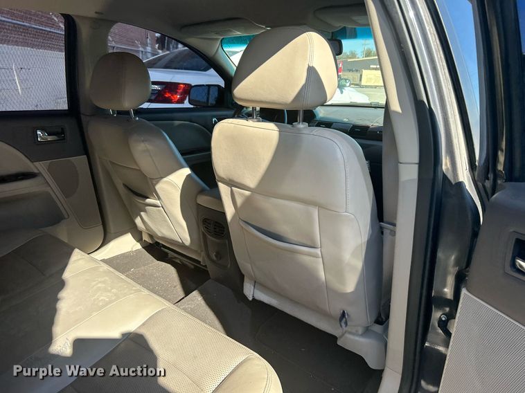 image for item OM9013 2008 Ford Taurus