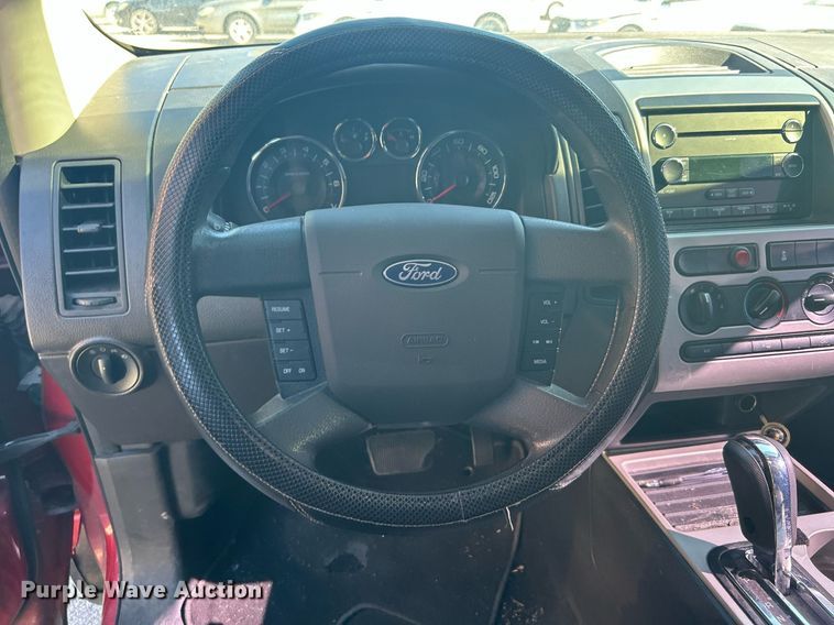 image for item OM9014 2008 Ford Edge  SUV