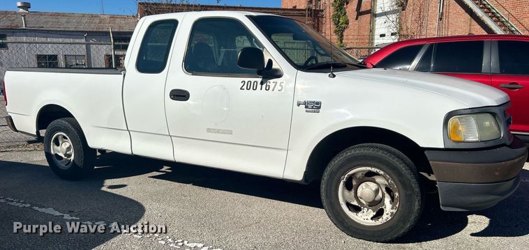 image for item OM9015 2001 Ford F150  SuperCab pickup truck