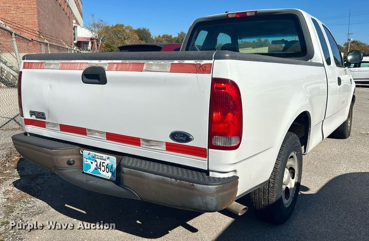 image for item OM9015 2001 Ford F150  SuperCab pickup truck