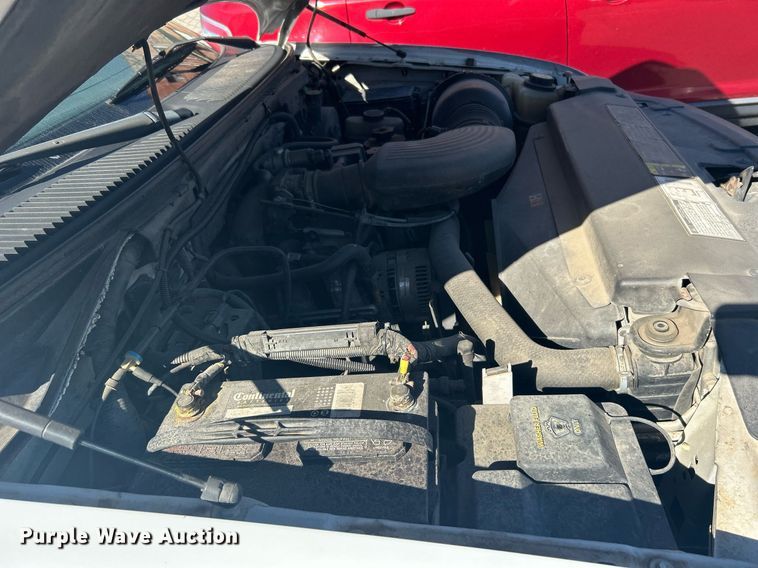 image for item OM9015 2001 Ford F150  SuperCab pickup truck