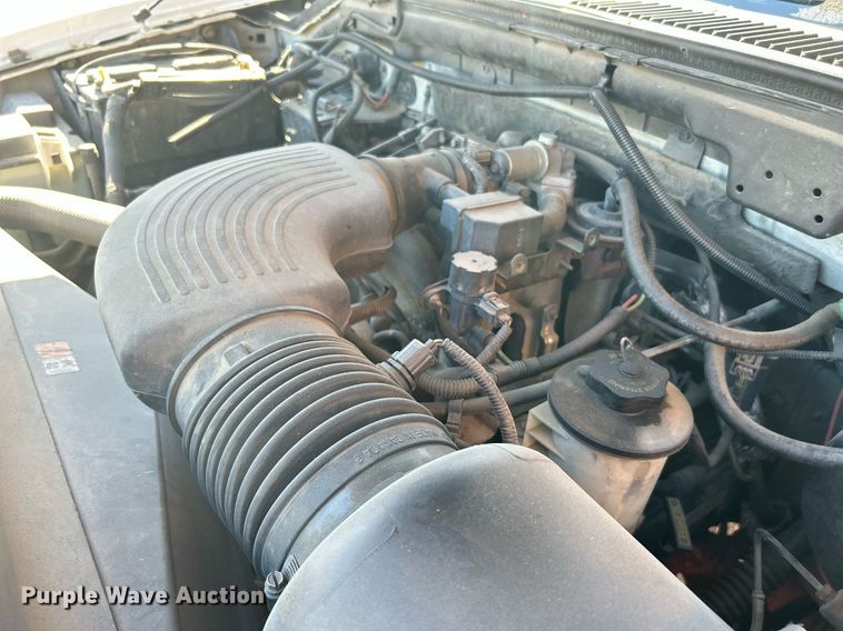 image for item OM9015 2001 Ford F150  SuperCab pickup truck