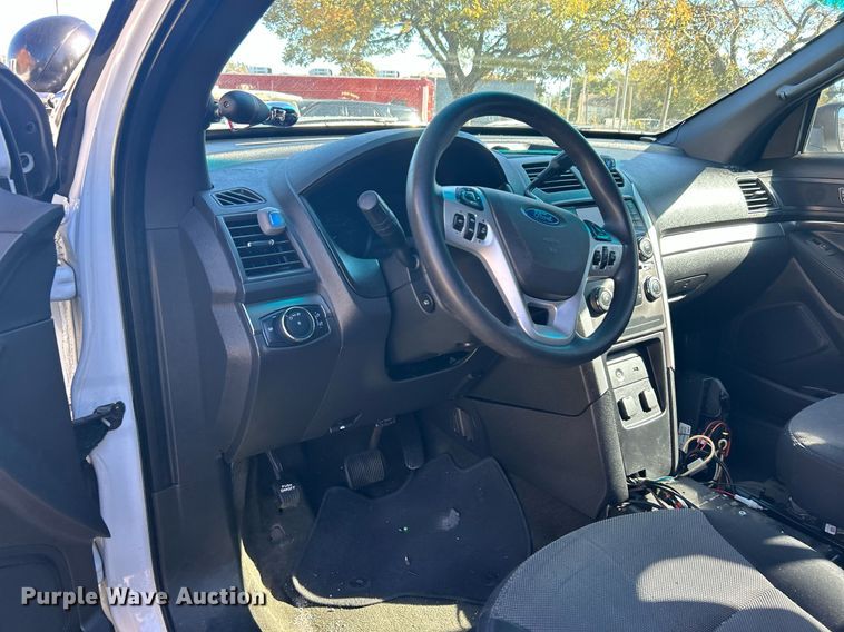 image for item OM9016 2013 Ford Explorer Police Interceptor  SUV