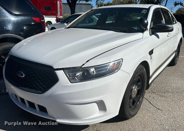 image for item OM9017 2015 Ford Taurus Police Interceptor