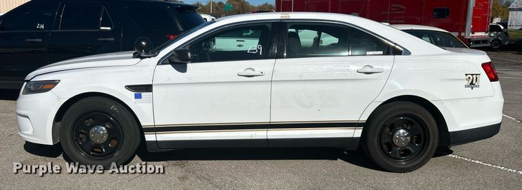 image for item OM9017 2015 Ford Taurus Police Interceptor