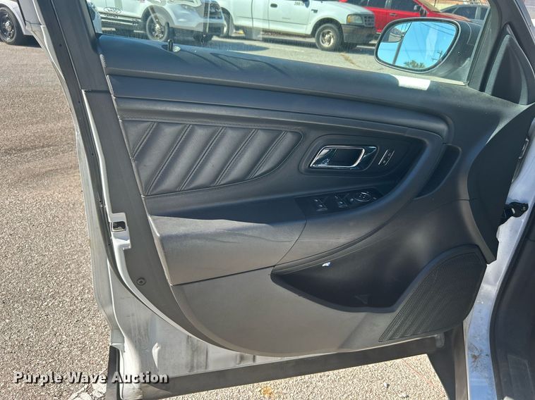 image for item OM9017 2015 Ford Taurus Police Interceptor