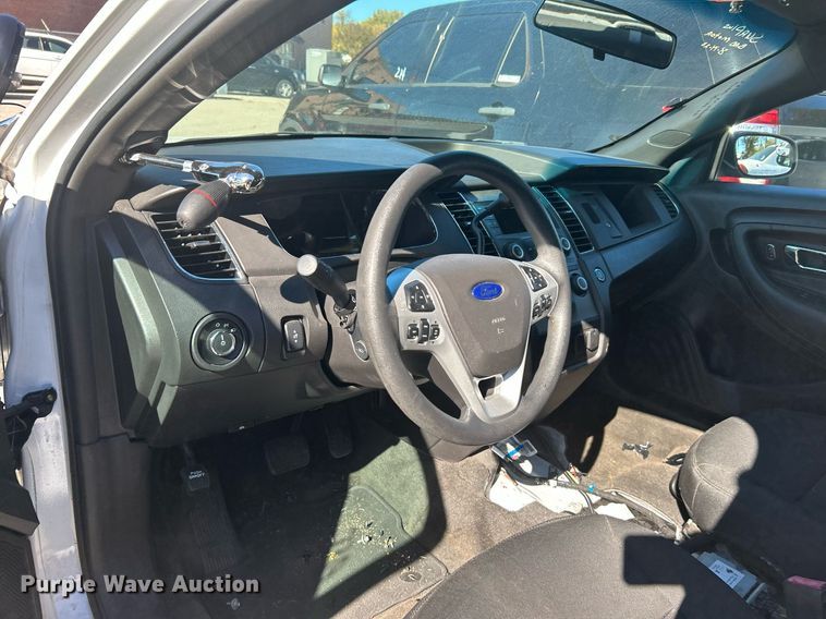 image for item OM9017 2015 Ford Taurus Police Interceptor