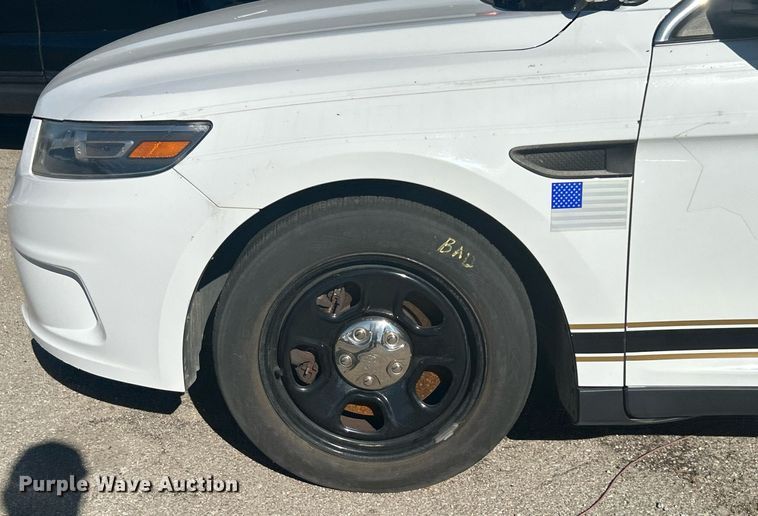 image for item OM9017 2015 Ford Taurus Police Interceptor