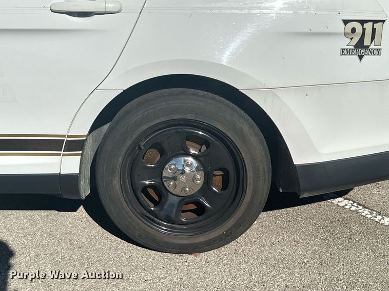 image for item OM9017 2015 Ford Taurus Police Interceptor