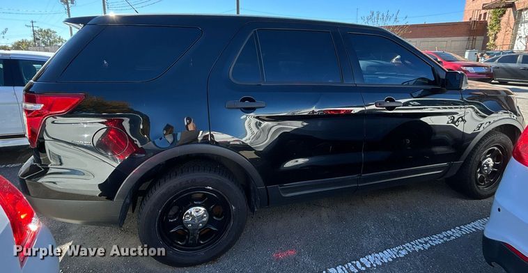 image for item OM9018 2014 Ford Explorer Police Interceptor  SUV