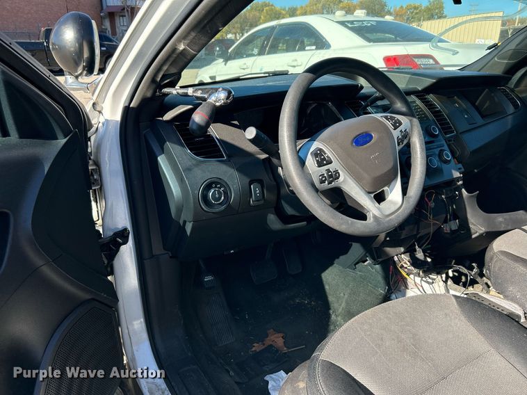 image for item OM9019 2013 Ford Taurus Police Interceptor