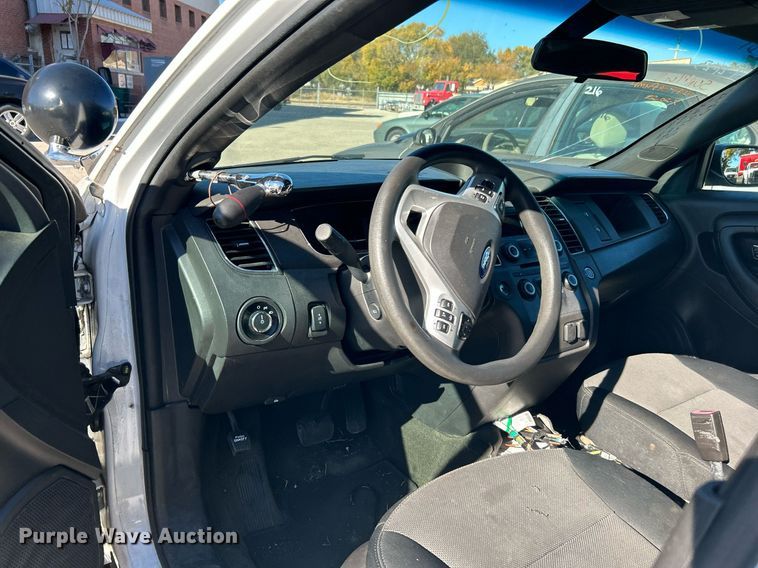 image for item OM9020 2014 Ford Taurus Police Interceptor