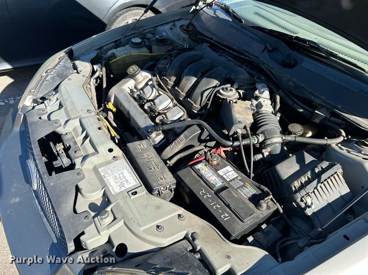 image for item OM9021 2004 Ford Taurus