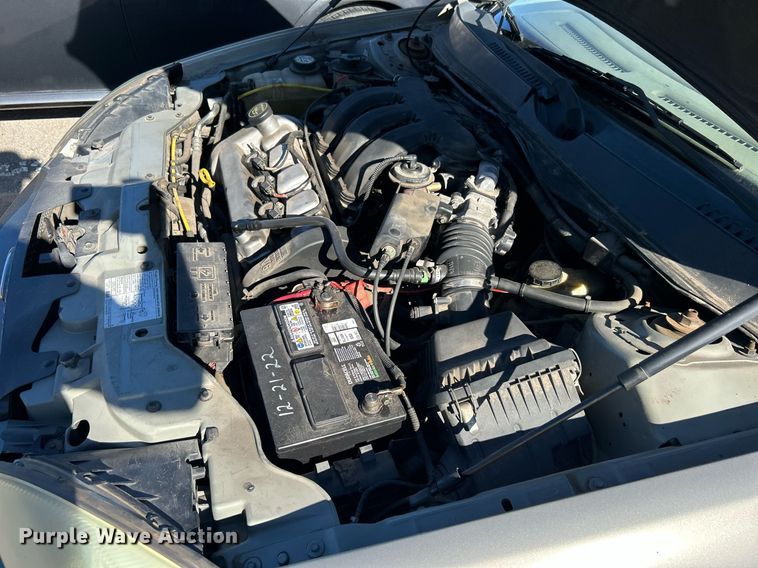 image for item OM9021 2004 Ford Taurus