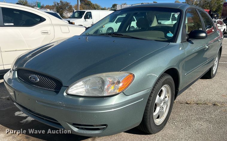 image for item OM9022 2006 Ford Taurus