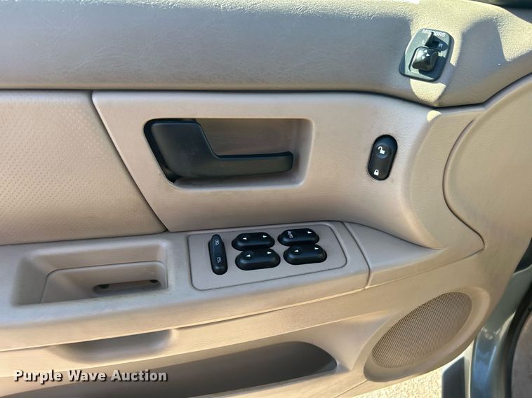 image for item OM9022 2006 Ford Taurus