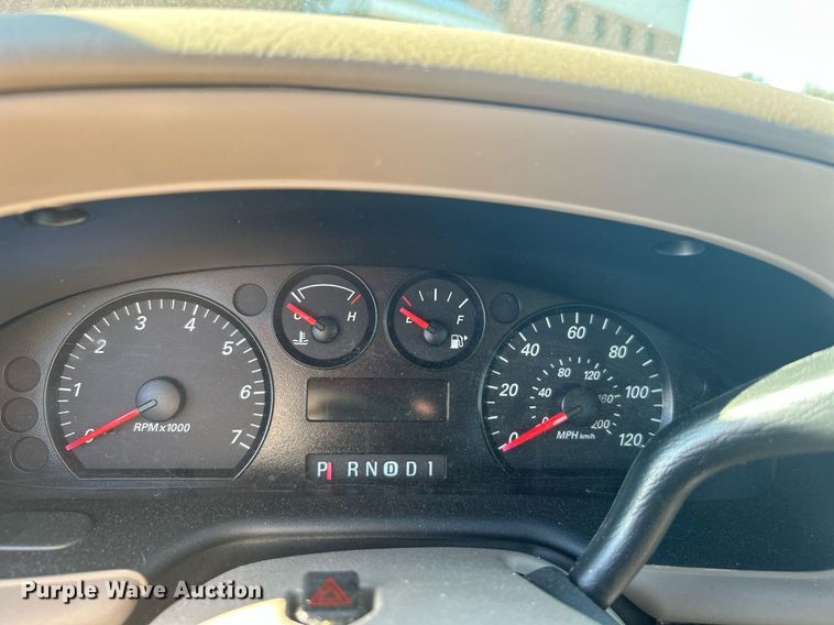 image for item OM9022 2006 Ford Taurus