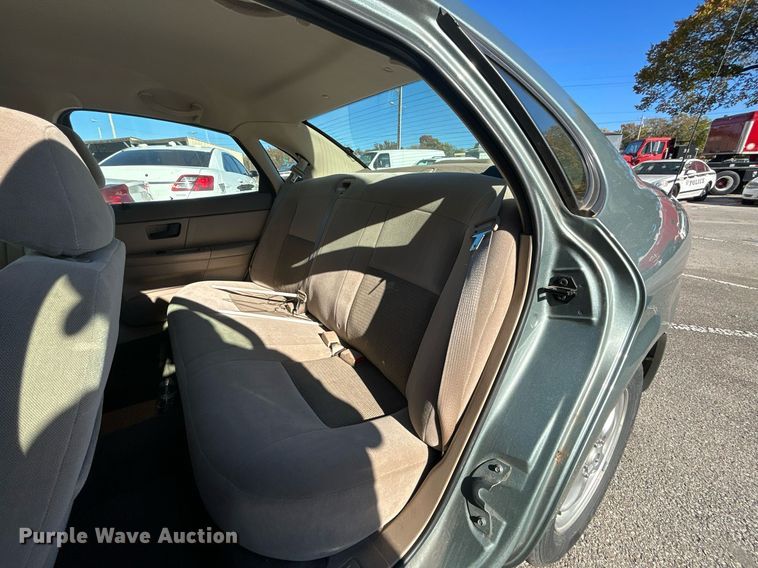 image for item OM9022 2006 Ford Taurus