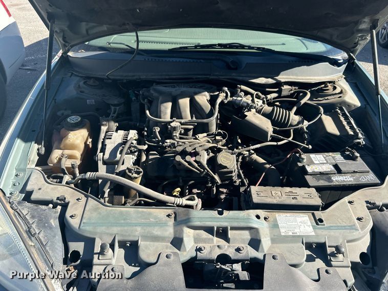 image for item OM9022 2006 Ford Taurus