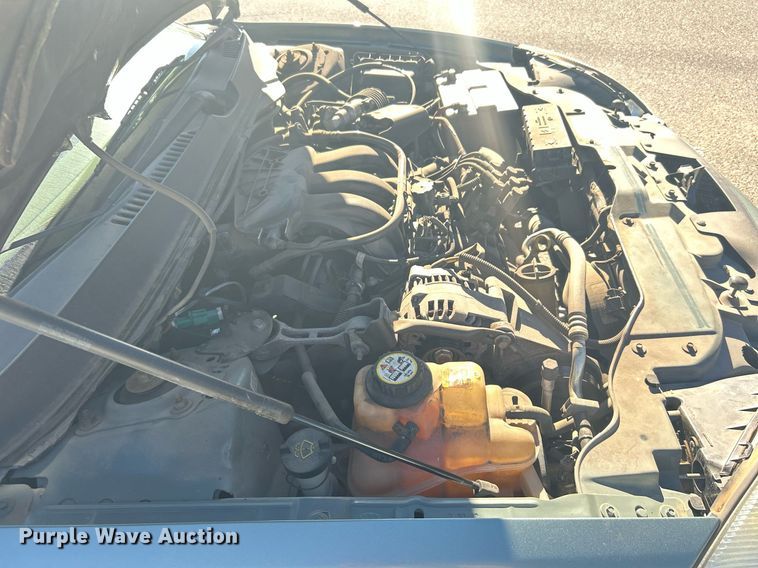 image for item OM9022 2006 Ford Taurus