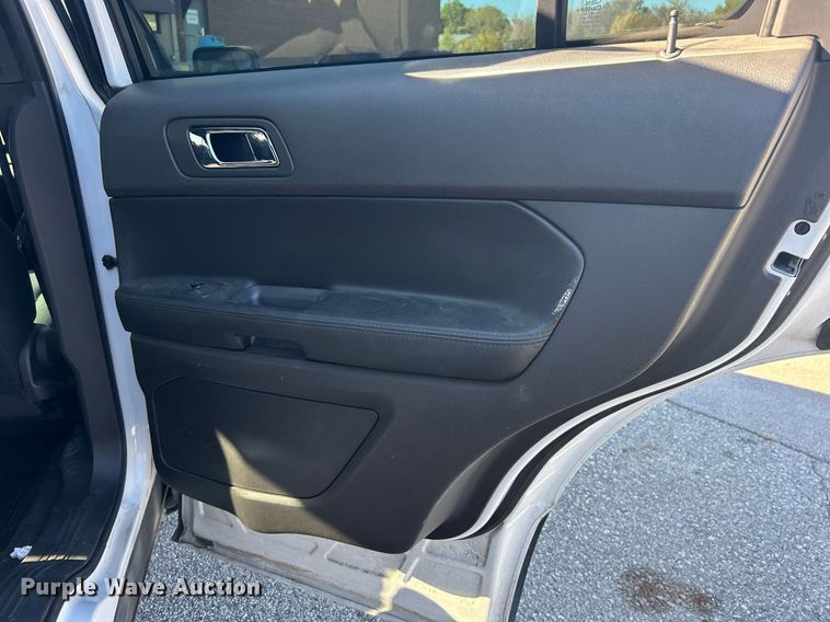 image for item OM9024 2013 Ford Explorer Police Interceptor  SUV