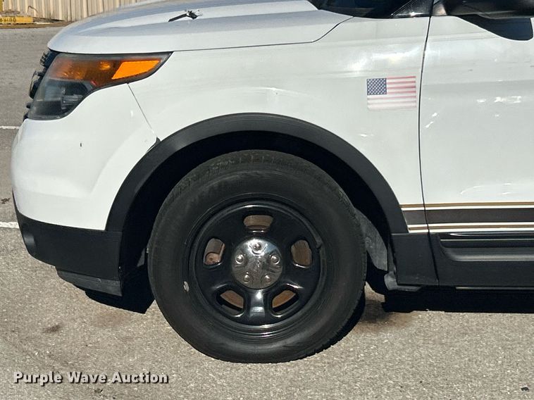 image for item OM9024 2013 Ford Explorer Police Interceptor  SUV