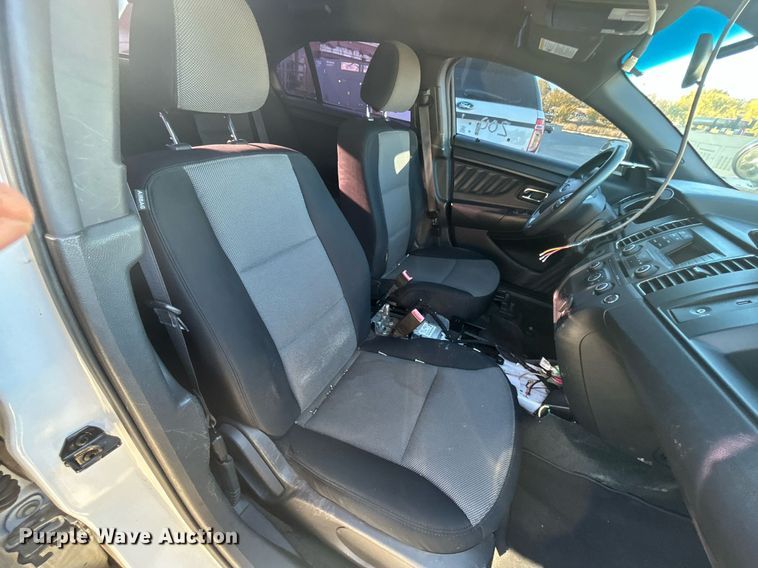 image for item OM9025 2013 Ford Taurus Police Interceptor