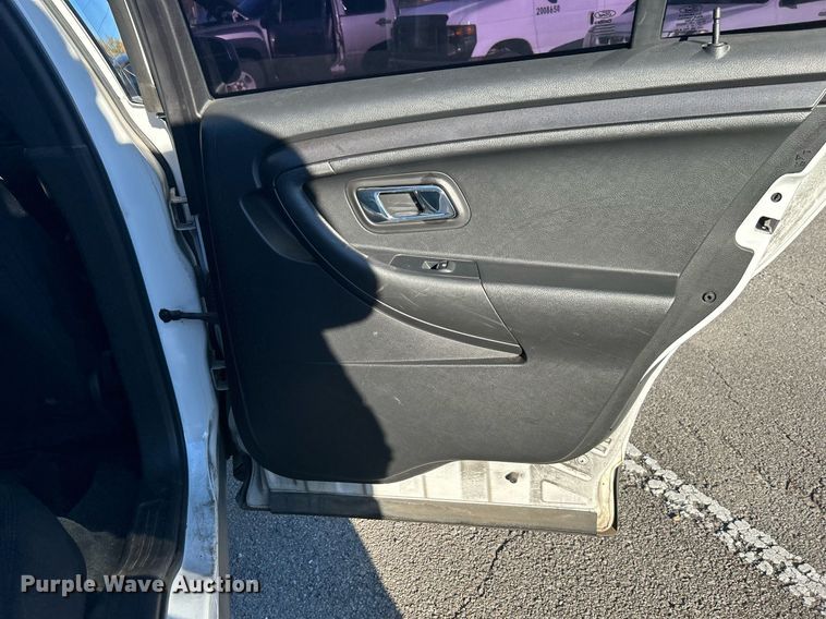 image for item OM9025 2013 Ford Taurus Police Interceptor