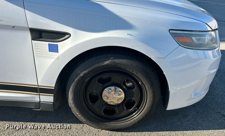 image for item OM9025 2013 Ford Taurus Police Interceptor