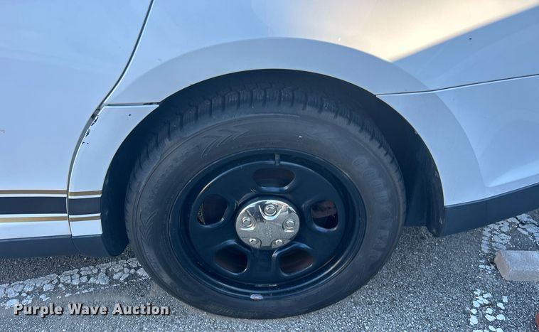 image for item OM9025 2013 Ford Taurus Police Interceptor