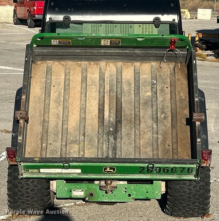 image for item OM9026 2006 John Deere Gator TS  utility vehicle