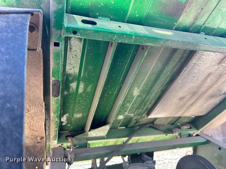 image for item OM9026 2006 John Deere Gator TS  utility vehicle