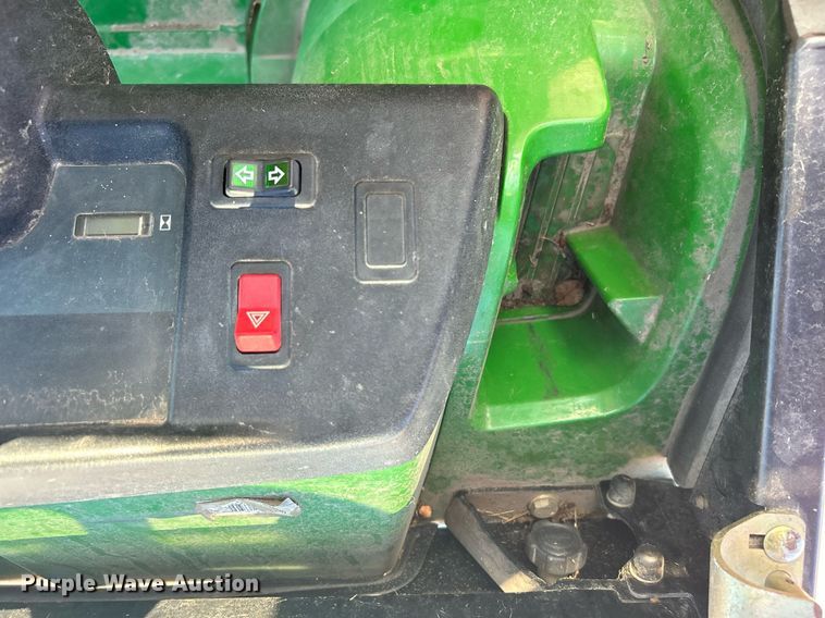 image for item OM9026 2006 John Deere Gator TS  utility vehicle