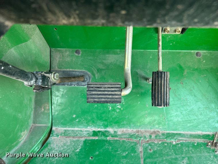 image for item OM9026 2006 John Deere Gator TS  utility vehicle