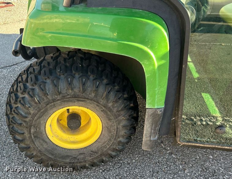 image for item OM9026 2006 John Deere Gator TS  utility vehicle