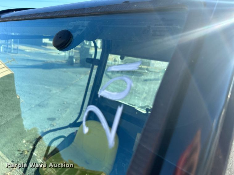 image for item OM9026 2006 John Deere Gator TS  utility vehicle