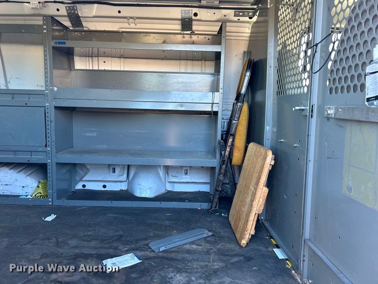 image for item OM9027 2008 Ford E350 Super Duty  van