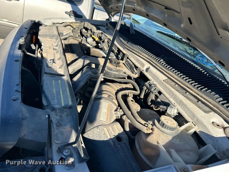 image for item OM9027 2008 Ford E350 Super Duty  van