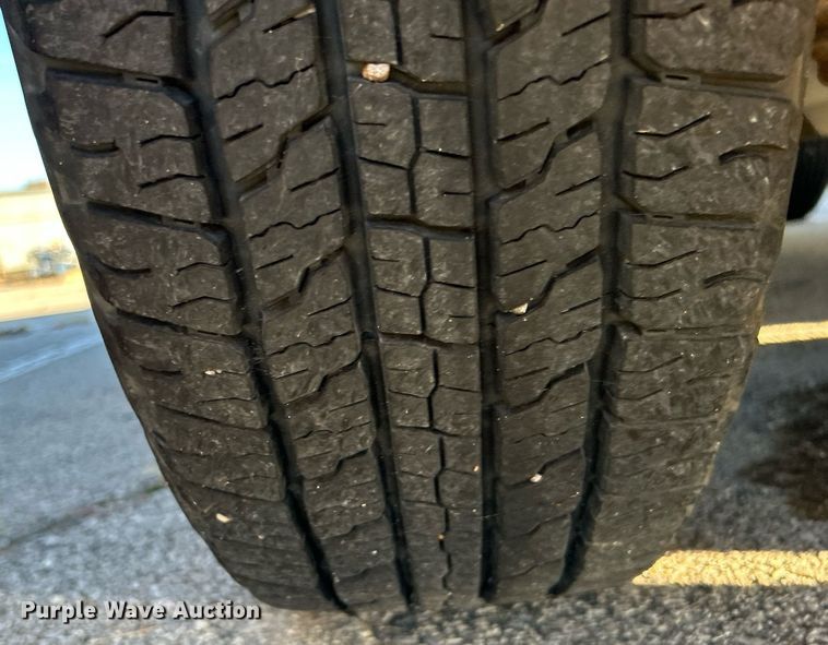 image for item OM9027 2008 Ford E350 Super Duty  van