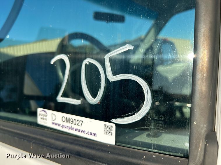 image for item OM9027 2008 Ford E350 Super Duty  van