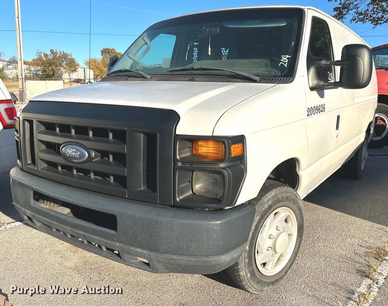 image for item OM9028 2009 Ford E150  van