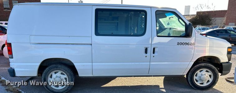 image for item OM9028 2009 Ford E150  van