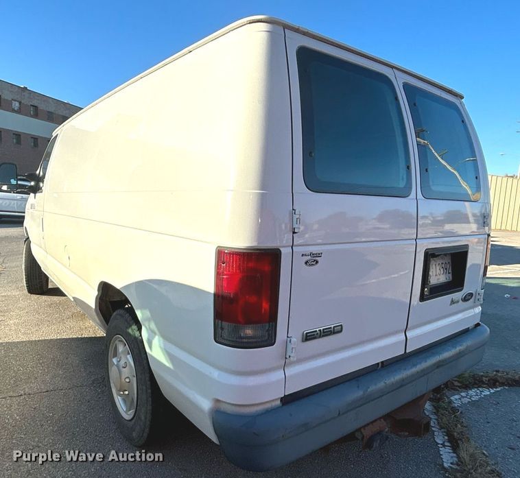 image for item OM9028 2009 Ford E150  van