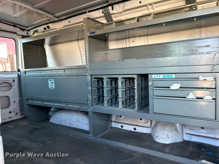 image for item OM9028 2009 Ford E150  van