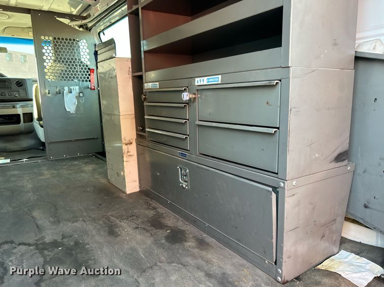 image for item OM9028 2009 Ford E150  van