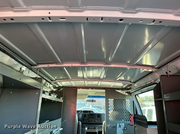 image for item OM9028 2009 Ford E150  van